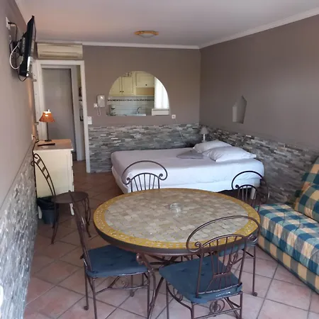 Hotel De La
