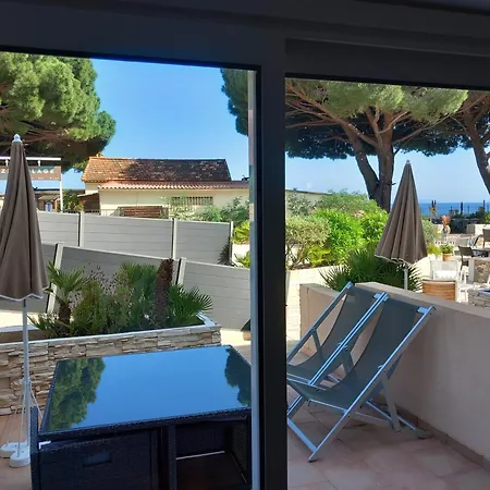 Hotel De La Le Lavandou