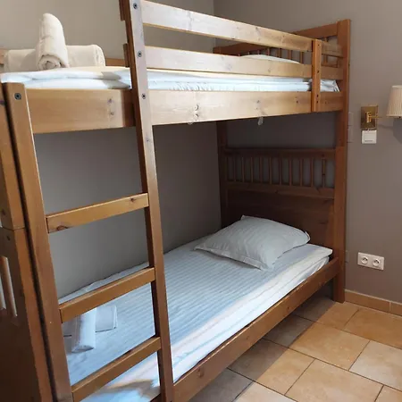 De La Hotel 3*